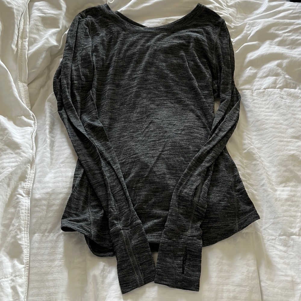 Long sleeve, Lululemon size medium shirt